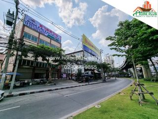 For sale retail Space in Bangkok Noi, Bangkok