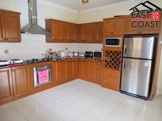 Haus zum Kauf mit 4 Zimmer in Bang Lamung, Chonburi