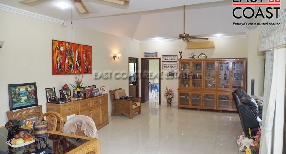Haus zum Kauf mit 4 Zimmer in Bang Lamung, Chonburi