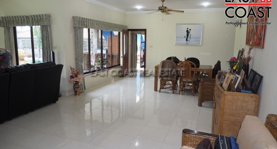 Haus zum Kauf mit 4 Zimmer in Bang Lamung, Chonburi