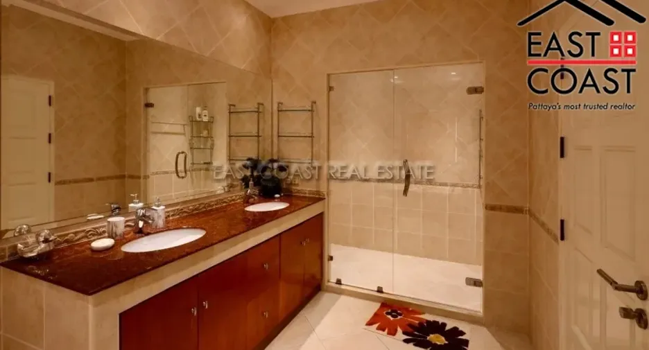 For rent 5 bedrooms house in Jomtien, Pattaya