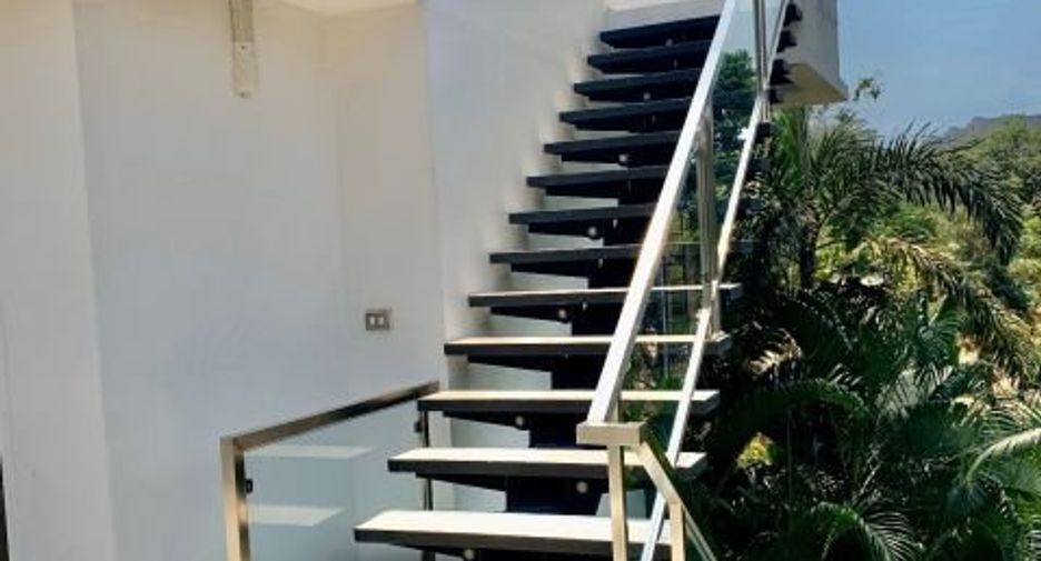 For rent 5 bedrooms house in Bang Lamung, Chonburi