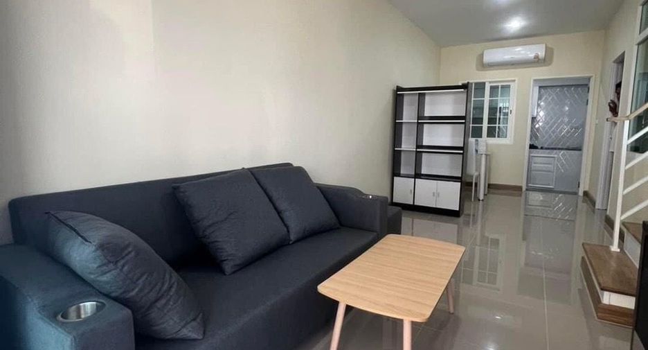 For rent 2 bed townhouse in Mueang Chiang Mai, Chiang Mai