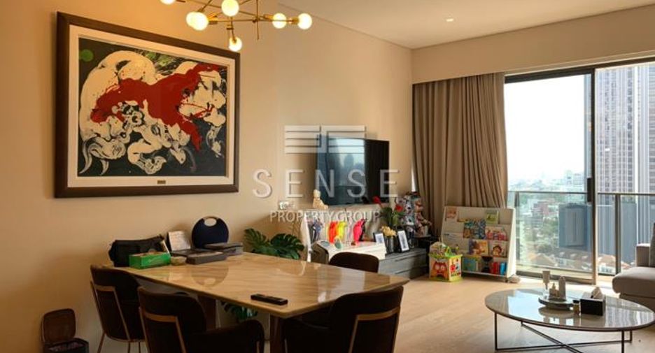 For sale 5 bedrooms condo in Watthana, Bangkok