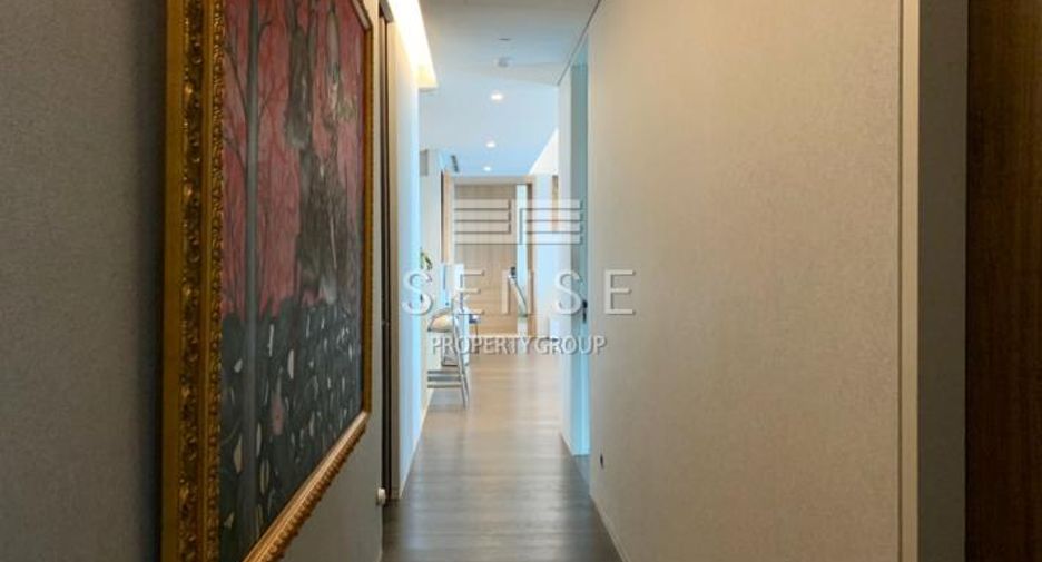 For sale 5 bedrooms condo in Watthana, Bangkok