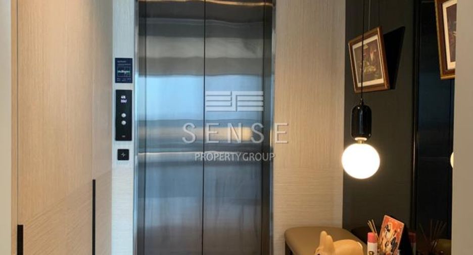 For sale 5 bedrooms condo in Watthana, Bangkok