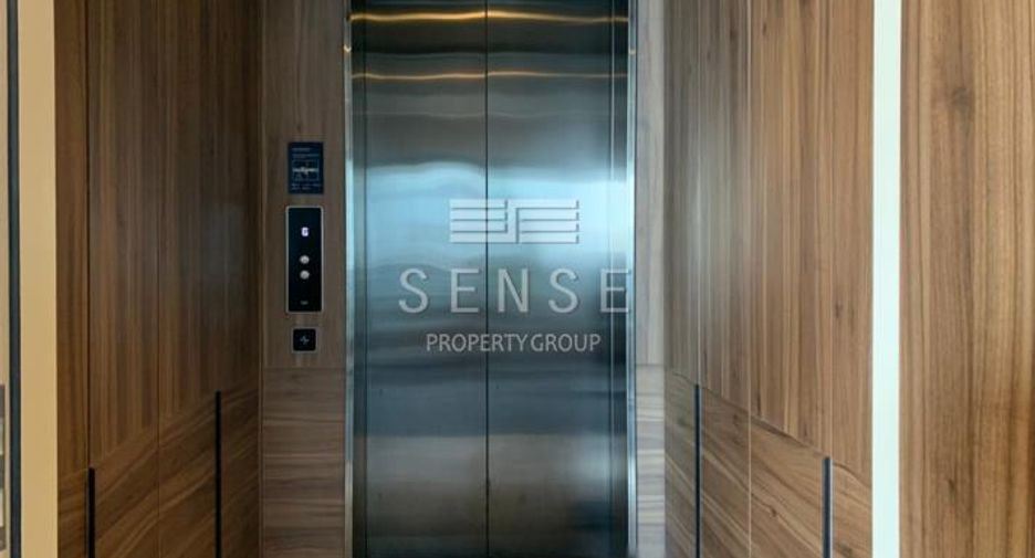For sale 5 bedrooms condo in Watthana, Bangkok