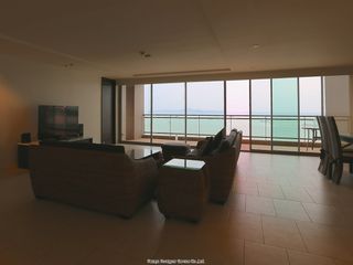 For rent 3 bedrooms condo in Bang Lamung, Chonburi