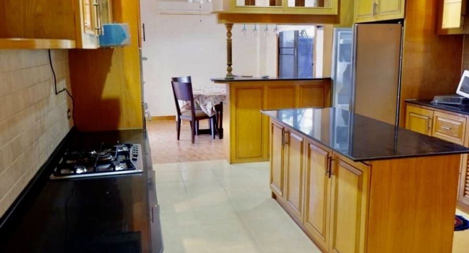 出租 和 出售 4 卧室 独立屋 在 Bang Lamung, Chon Buri