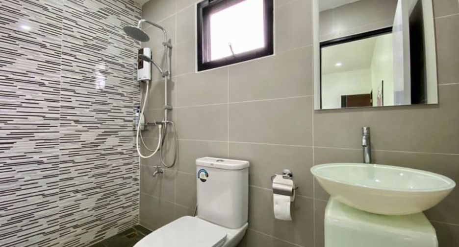 For rent and for sale 5 bedrooms house in San Sai, Chiang Mai