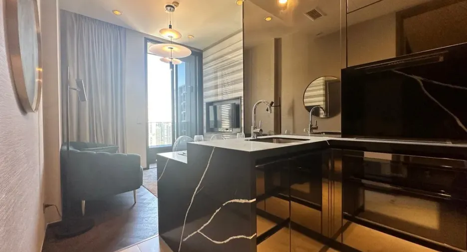 For rent 1 bed condo in Khlong Toei, Bangkok