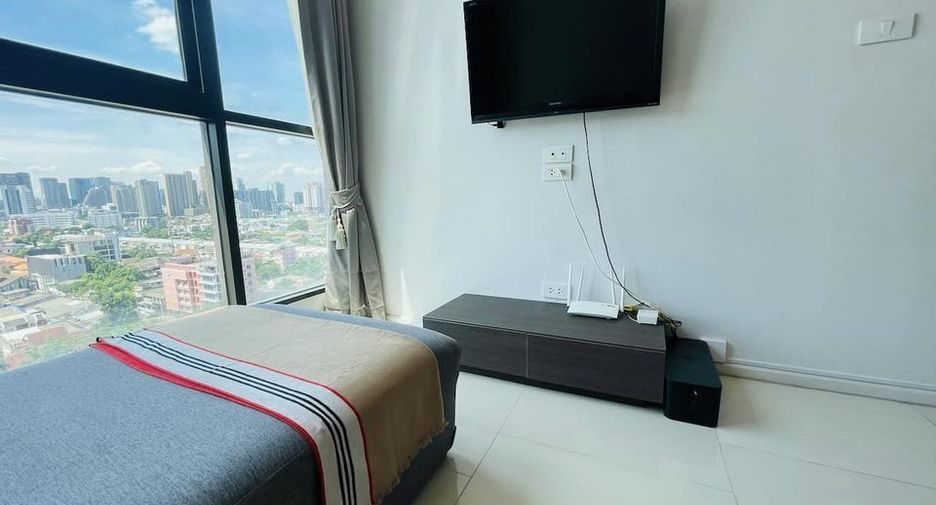 For sale 1 bed condo in Phaya Thai, Bangkok