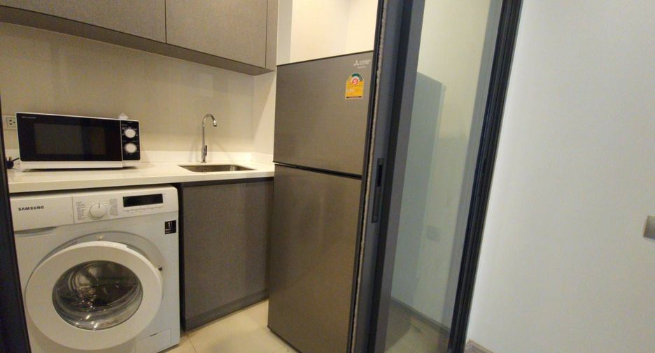 For sale 1 bed condo in Huai Khwang, Bangkok