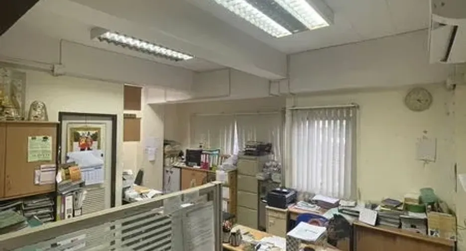 For rent office in Yan Nawa, Bangkok