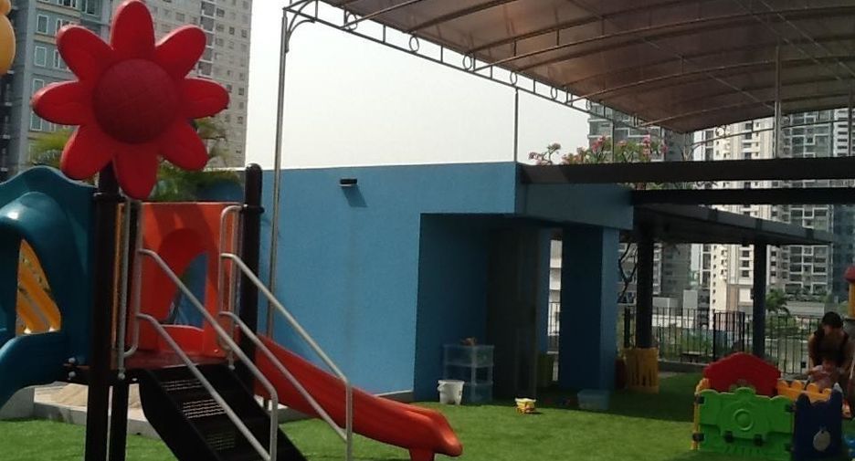 For rent 2 bedrooms condo in Khlong Toei, Bangkok