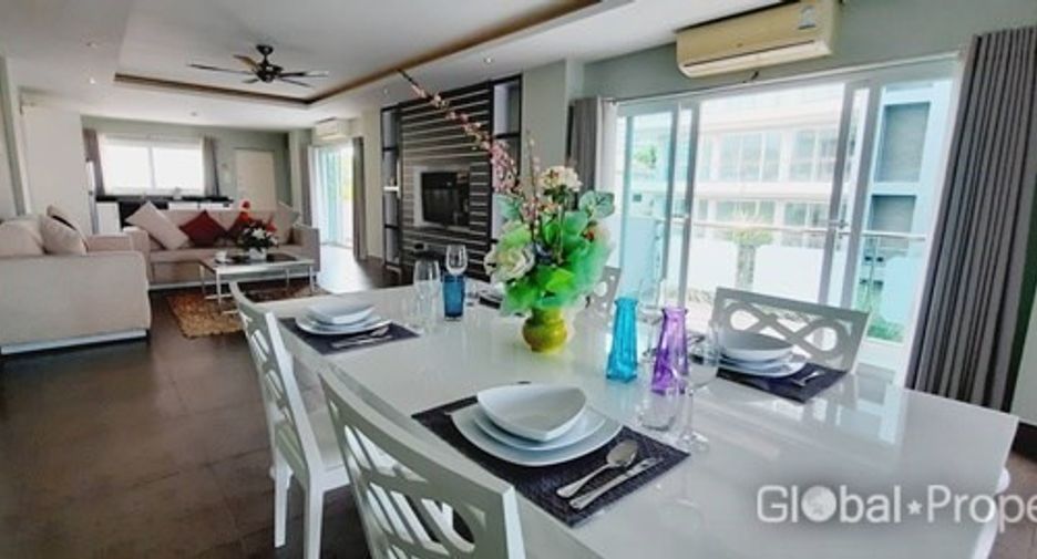 For sale 2 bedrooms condo in Pratumnak, Pattaya
