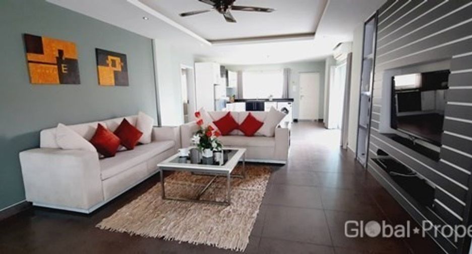 For sale 2 bedrooms condo in Pratumnak, Pattaya