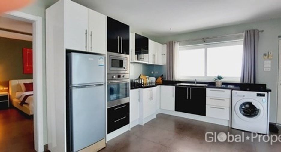 For sale 2 bedrooms condo in Pratumnak, Pattaya