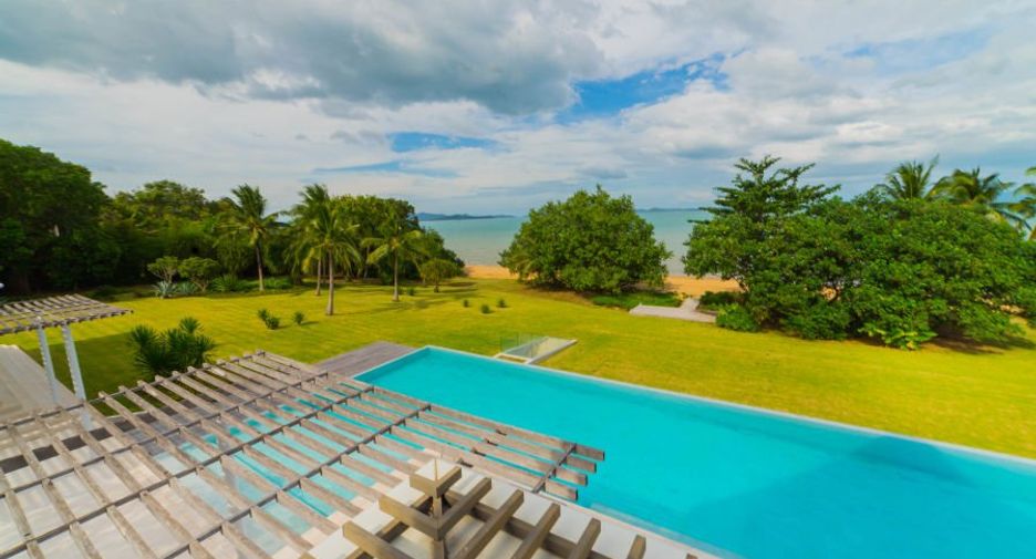 For rent and for sale 6 bedrooms villa in Thalang, Phuket