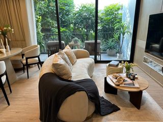 For sale 3 bed condo in Phaya Thai, Bangkok