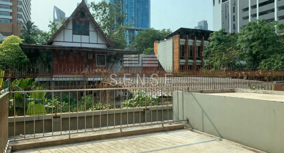 For rent 3 ベッドルーム condo in Watthana, Bangkok