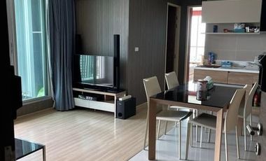 For sale 2 bed condo in Phaya Thai, Bangkok