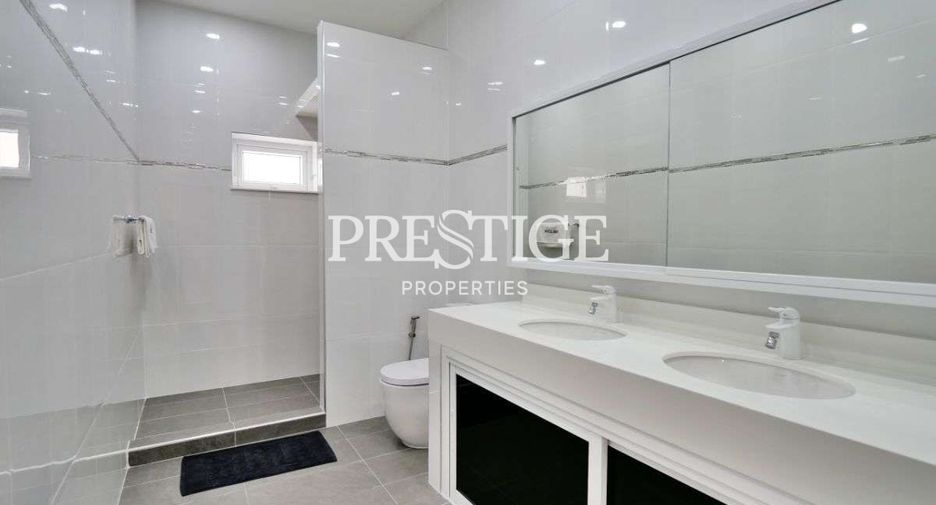 For sale 6 bedrooms house in Bang Lamung, Chonburi
