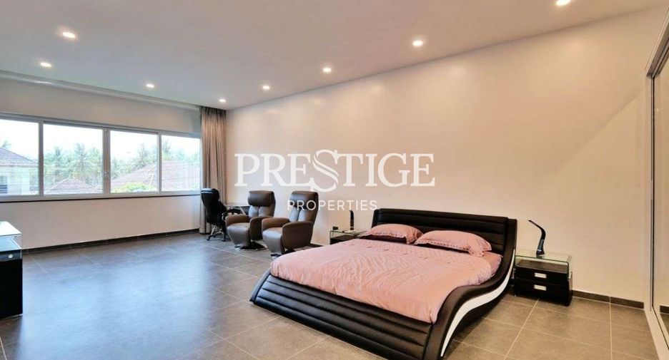 For sale 6 bedrooms house in Bang Lamung, Chonburi