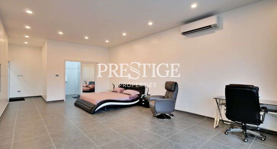 For sale 6 bedrooms house in Bang Lamung, Chonburi