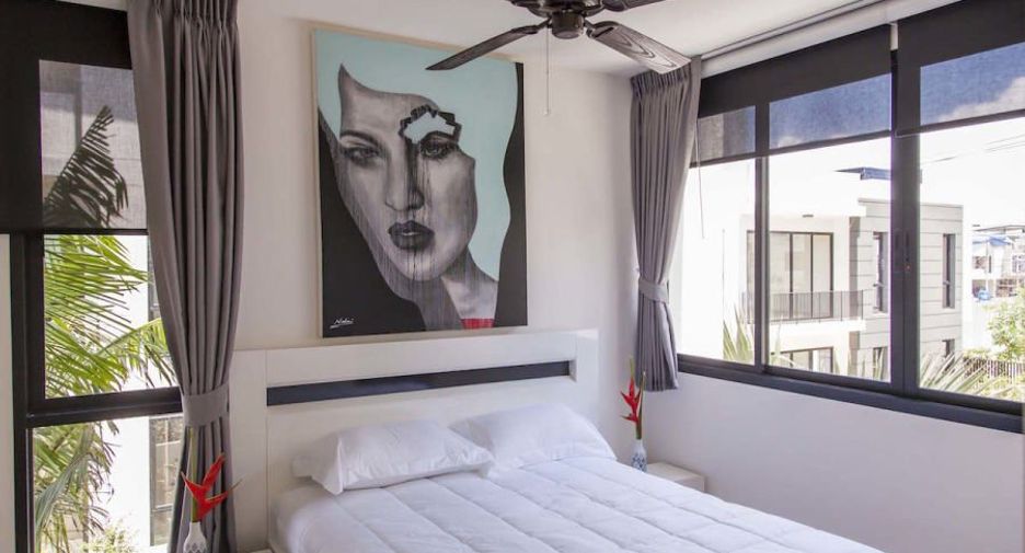 For rent 3 bedrooms townhouse in Mueang Phuket, Phuket
