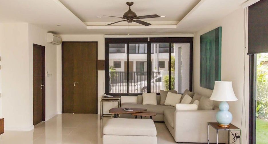 For rent 3 bedrooms townhouse in Mueang Phuket, Phuket