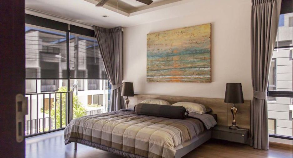 For rent 3 bedrooms townhouse in Mueang Phuket, Phuket