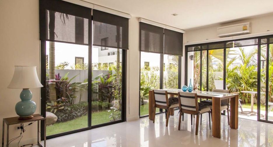 For rent 3 bedrooms townhouse in Mueang Phuket, Phuket