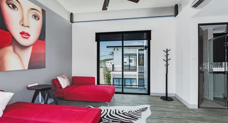 For rent 3 bedrooms townhouse in Mueang Phuket, Phuket