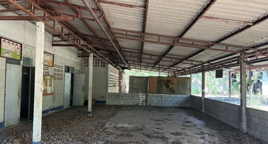 For sale warehouse in Wat Bot, Phitsanulok