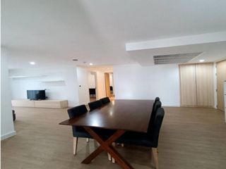 For rent 3 bed apartment in Watthana, Bangkok