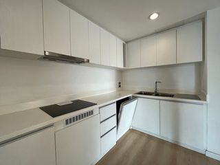 For rent 3 bed apartment in Watthana, Bangkok