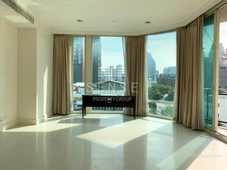 À louer 3 chambres condo à Watthana, Bangkok
