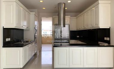 For rent 3 bedrooms condo in Watthana, Bangkok
