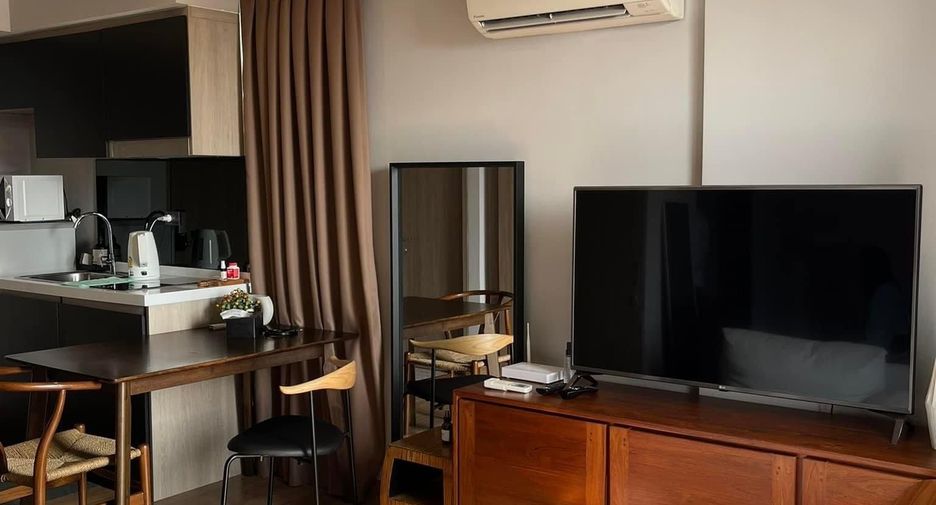 For sale studio condo in Phaya Thai, Bangkok