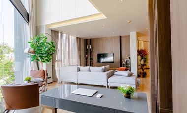 For rent 3 bedrooms condo in Khlong Toei, Bangkok