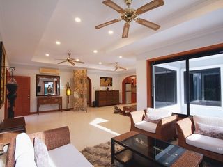 For rent 3 bed villa in Hua Hin, Prachuap Khiri Khan