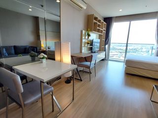 For sale スタジオ condo in Khlong Toei, Bangkok