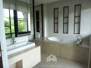 For rent 3 Beds house in Watthana, Bangkok