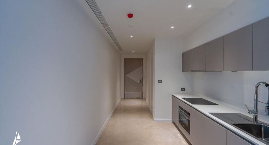 For sale 2 bedrooms condo in Khlong San, Bangkok