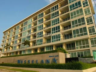 À louer et à vendre 1 chambre condo à Bang Lamung, Chonburi
