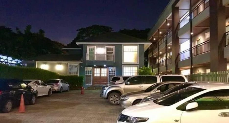 For sale 20 bedrooms apartment in Bang Lamung, Chonburi