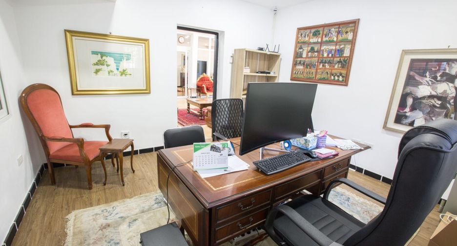 For sale 4 bed office in East Pattaya, Pattaya
