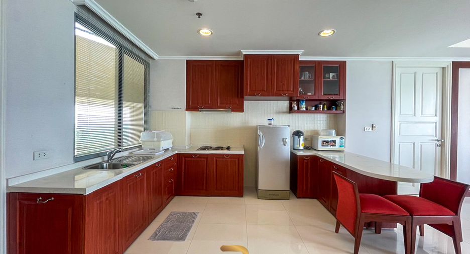 For sale 3 bedrooms condo in Cha Am, Phetchaburi