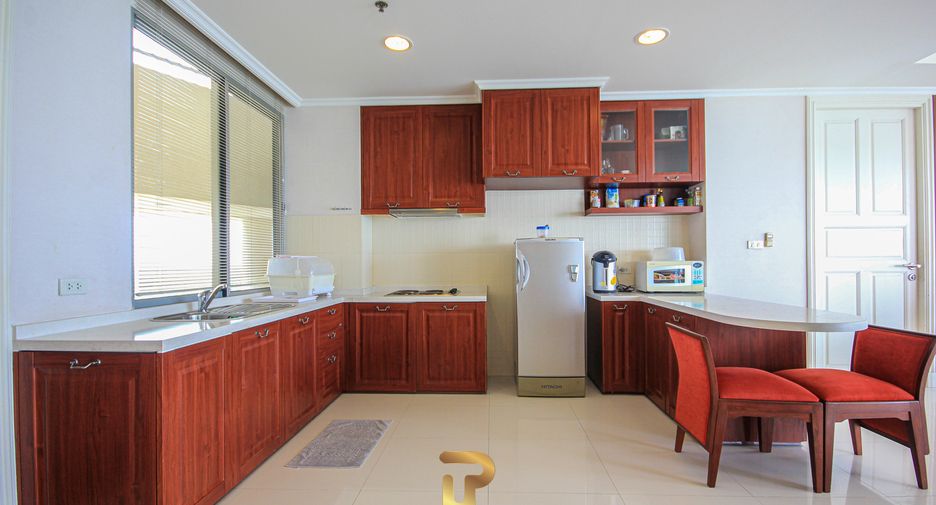 For sale 3 bedrooms condo in Cha Am, Phetchaburi